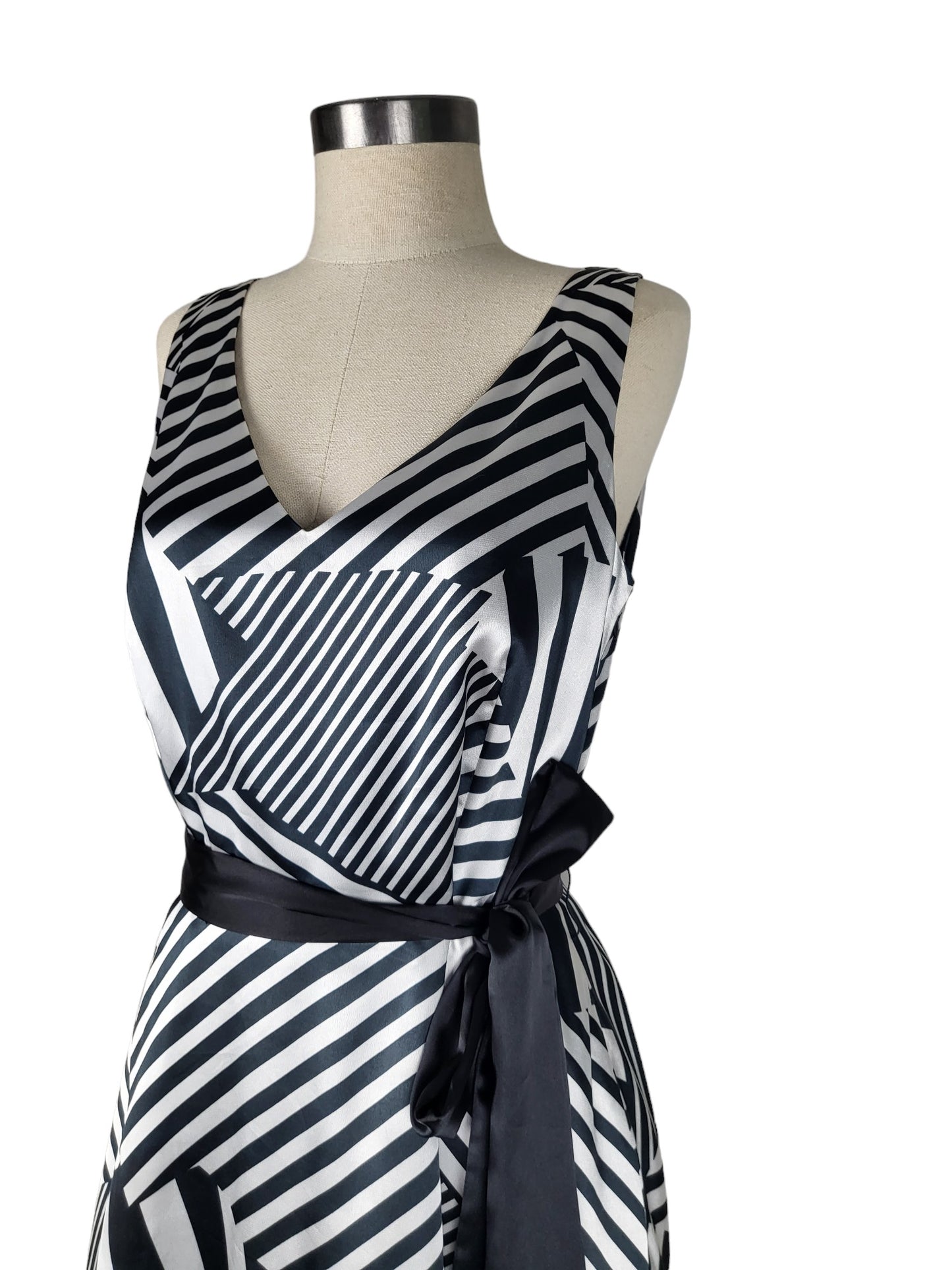 Diana Ferrari - Black and White Satin Evening Dress with waist Tie | Size 12