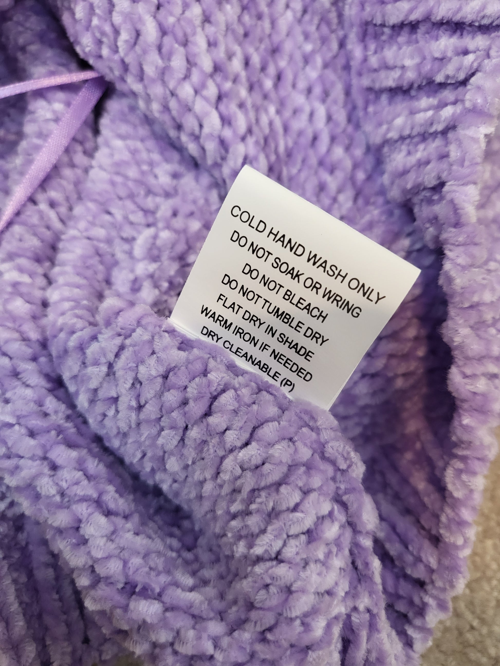 Lavender Knit crop, care  label